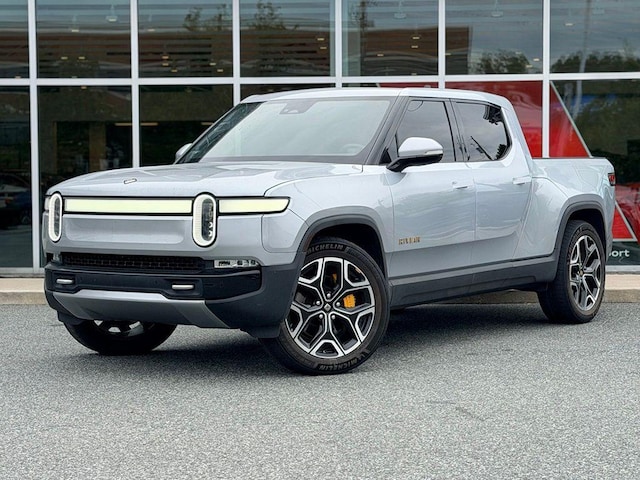 Photo of 2023 Rivian R1T