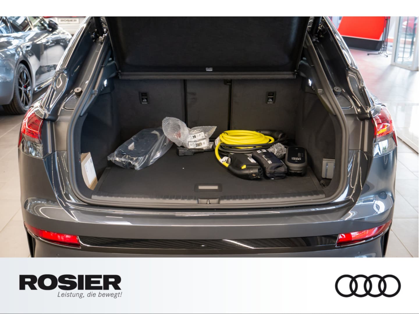 Bild über Audi Q4 Sportback e-tron e-tron quattro 220 kW - für weitere Informationen kontaktieren Sie den Audi Partner