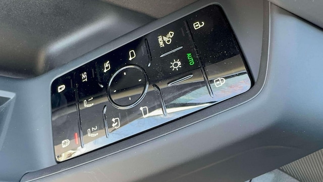 2026 Audi SQ5 Premium Plus - Photo 10
