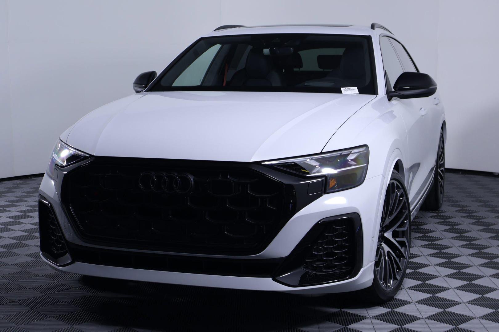 2026 Audi SQ8 Prestige quattro's photo