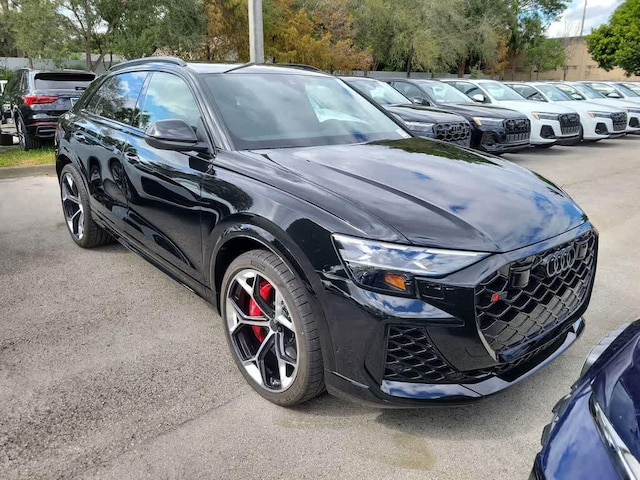 2026 Audi RS Q8 SUV performance