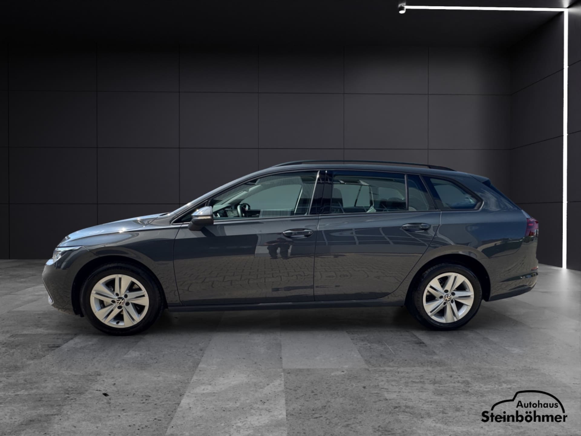Volkswagen Golf Variant Life