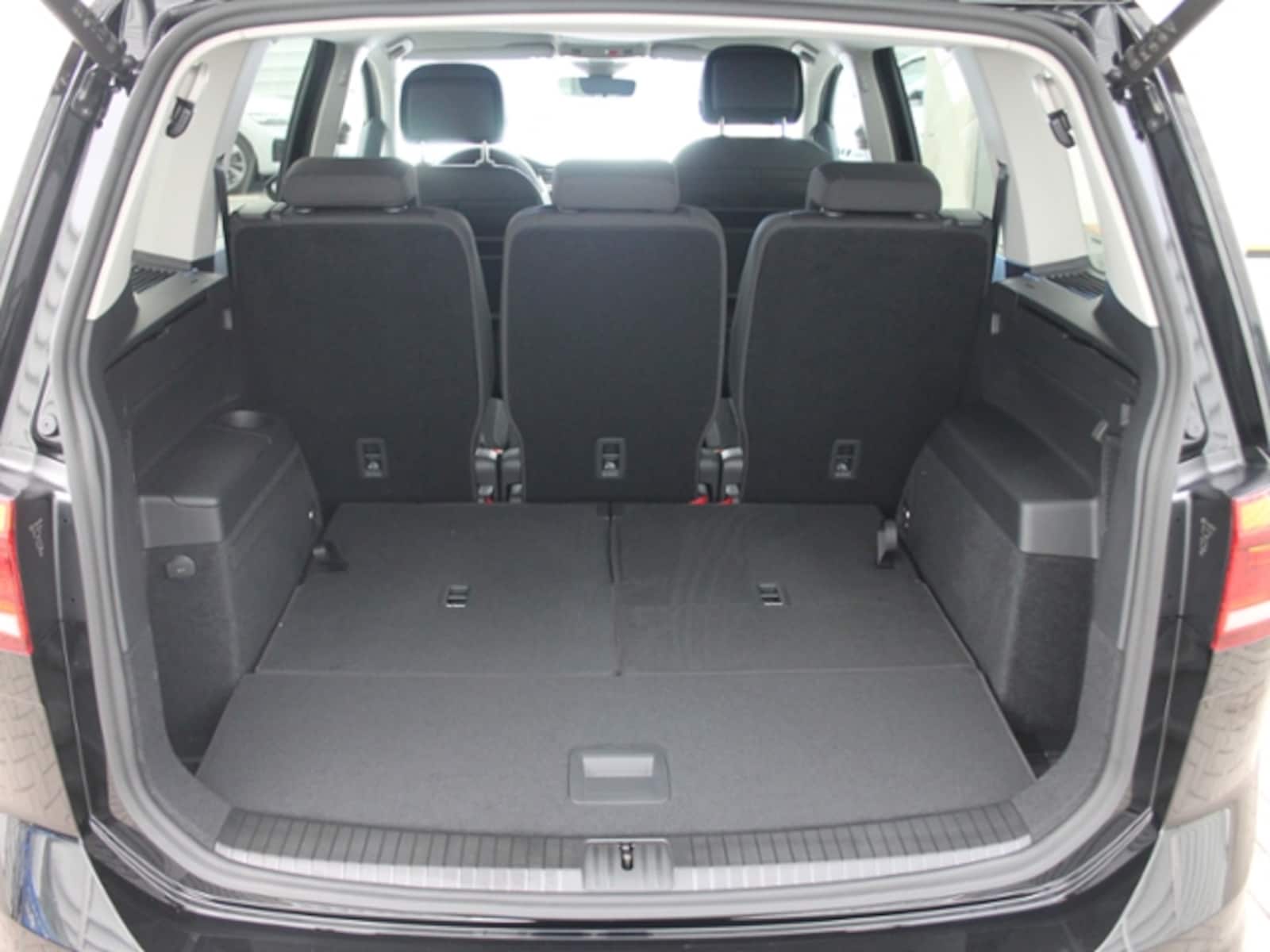 Volkswagen Touran – Bild 13