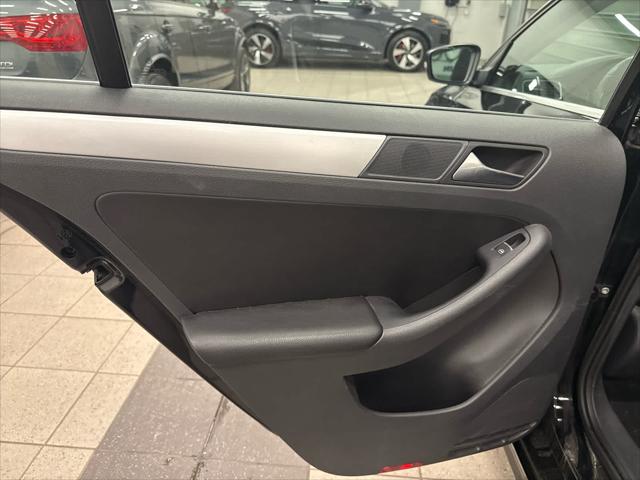 2013 VOLKSWAGEN JETTA - Image 17