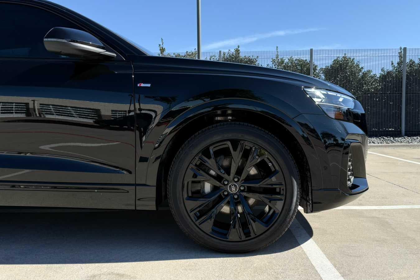 2026 Audi Q8 Premium Plus - Photo 6