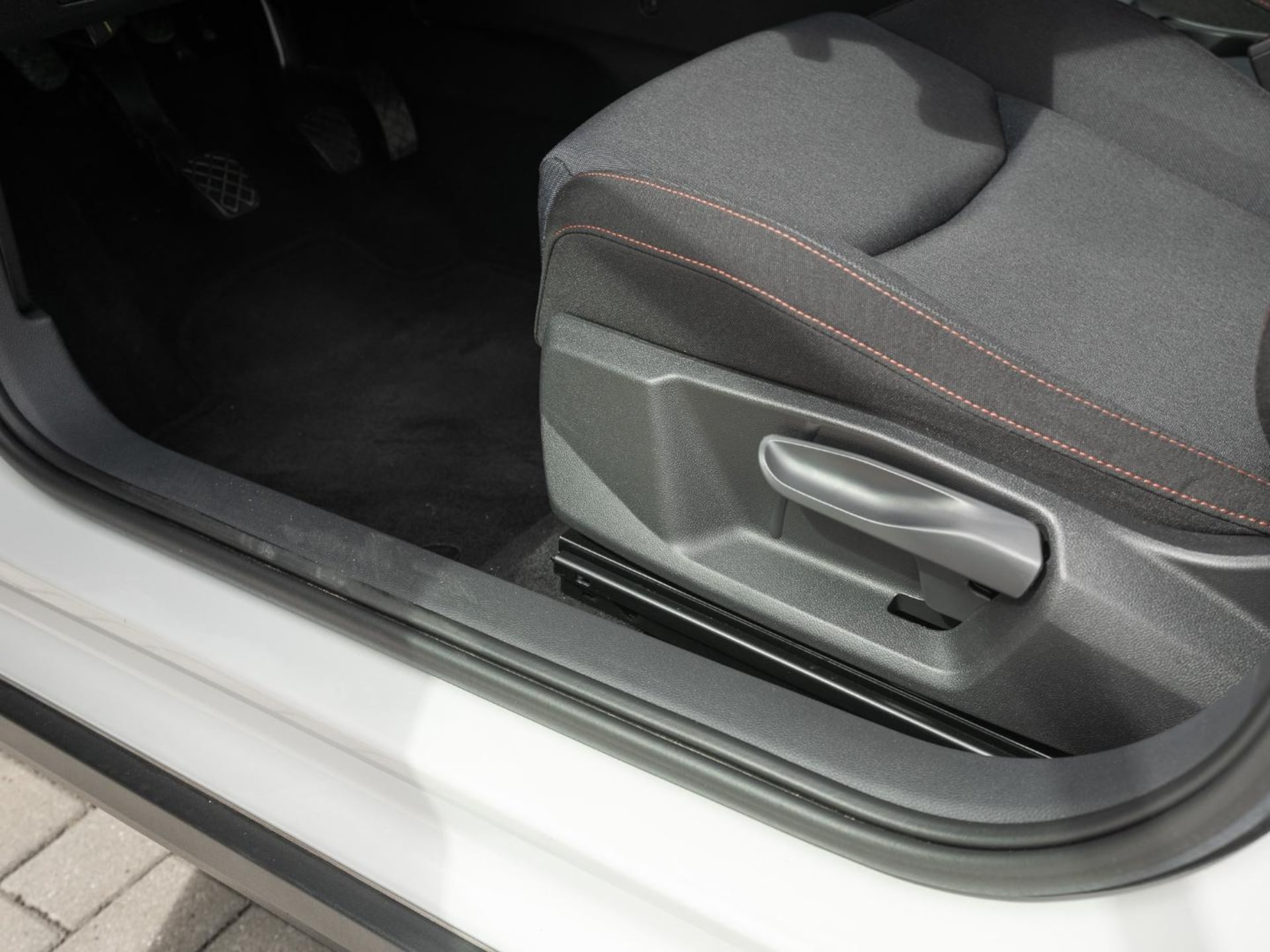 SEAT Arona FR