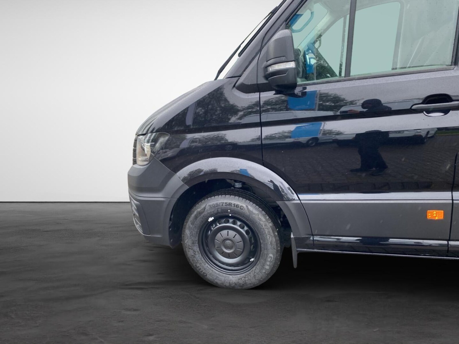 Volkswagen Crafter Kasten mittlerer Radstand – Bild 6