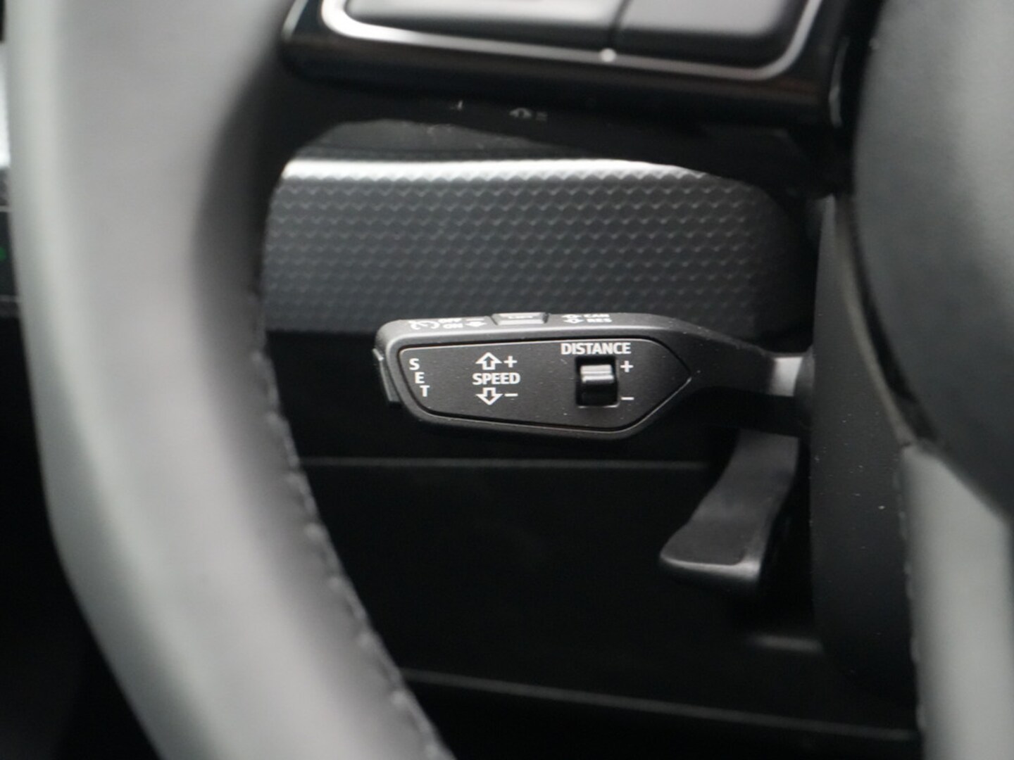 Bild über Audi A1 Sportback S line 35 TFSI S tronic - für weitere Informationen kontaktieren Sie den Audi Partner