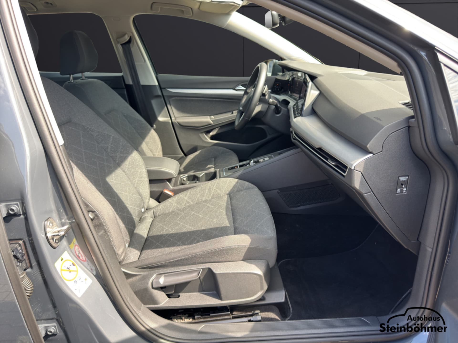 Volkswagen Golf Variant Life