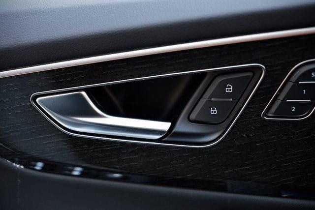 2026 Audi Q8 Premium Plus - Photo 13