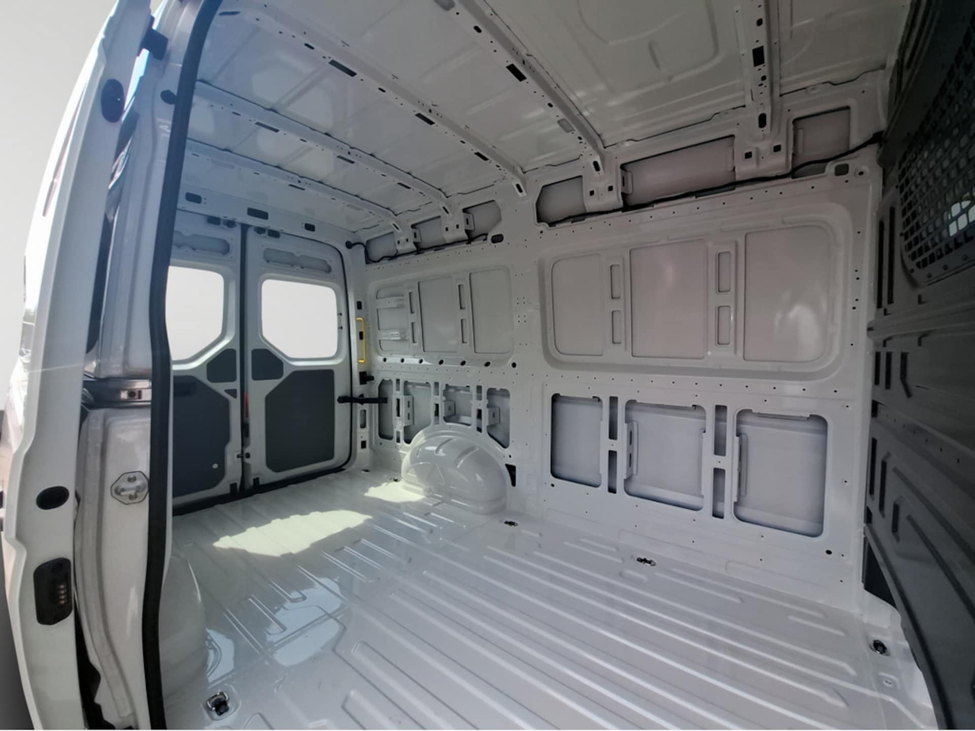Volkswagen Crafter Kasten mittlerer Radstand