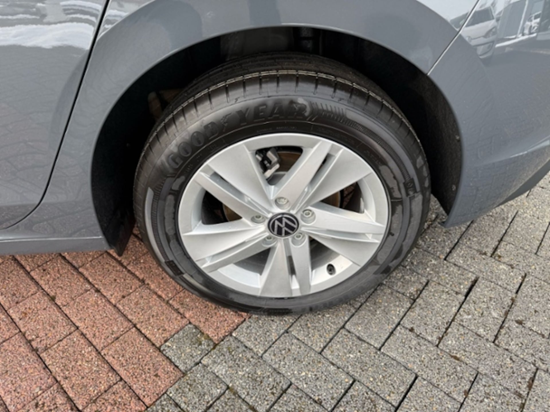 Volkswagen Golf Life