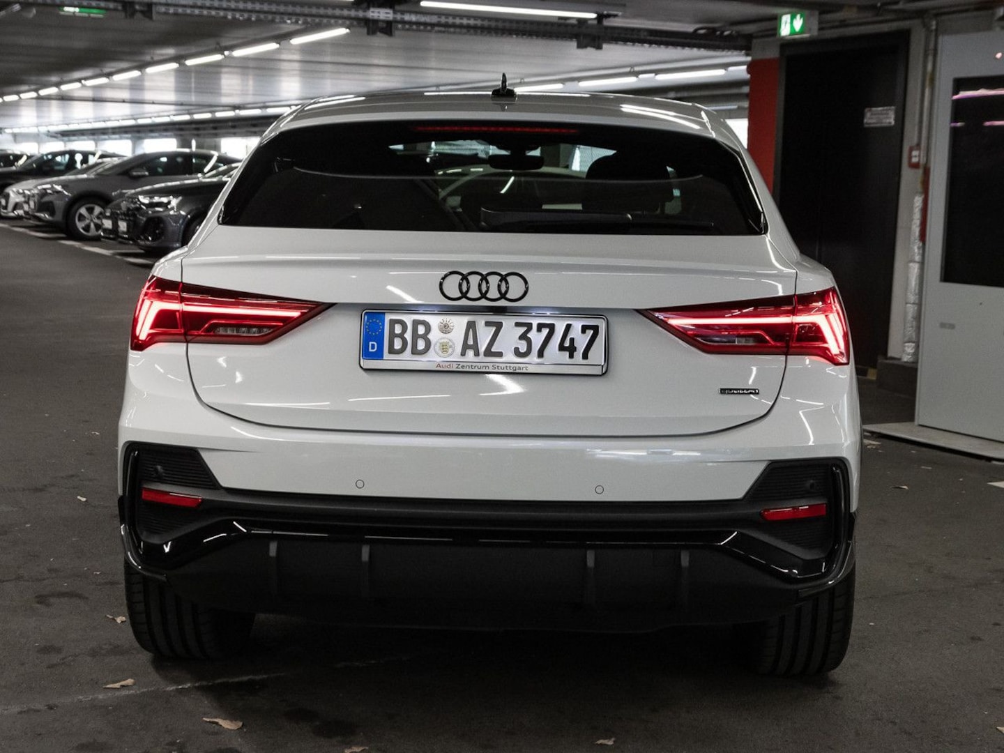 Bild über Audi Q3 Sportback S line 40 TDI quattro S tronic - für weitere Informationen kontaktieren Sie den Audi Partner