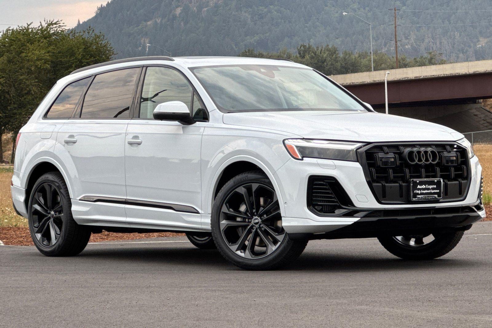 2025 Audi Q7 55 Premium Plus quattro Tiptronic's photo