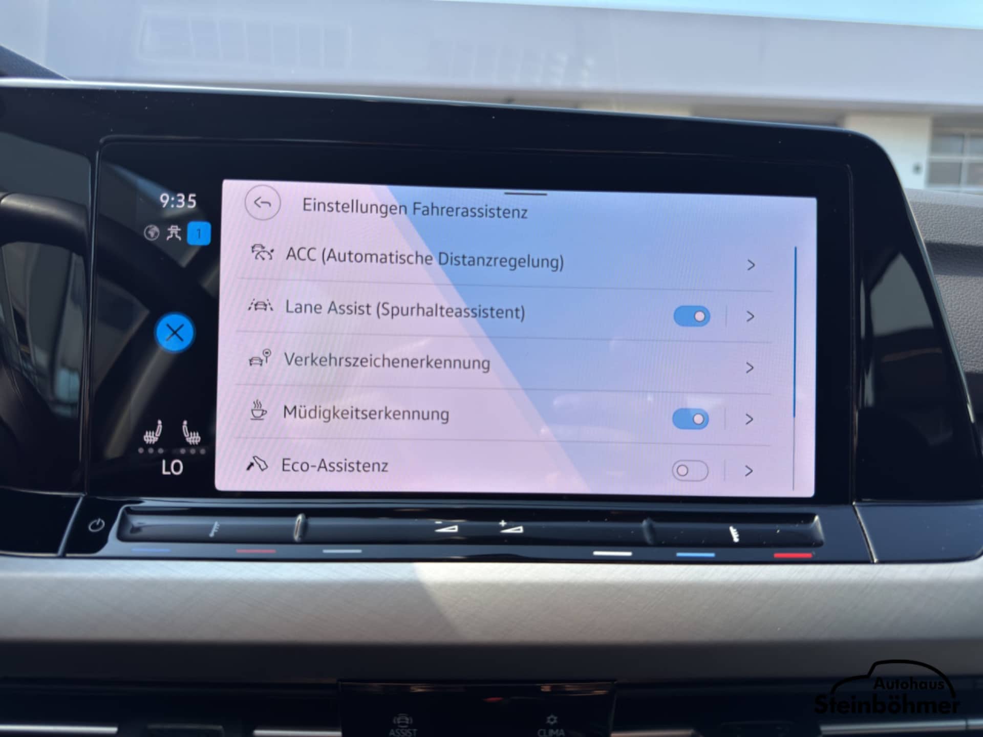 Volkswagen Golf Variant Life