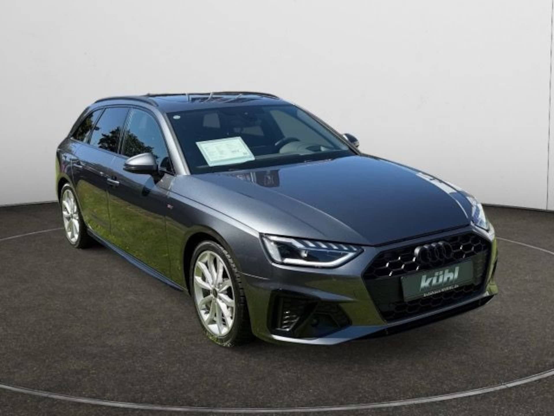 Audi A4 Avant S line