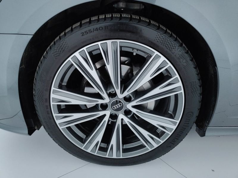 Image about Audi A6 Avant S line edition 40 TDI quattro 150 kW (204 CV) S tronic