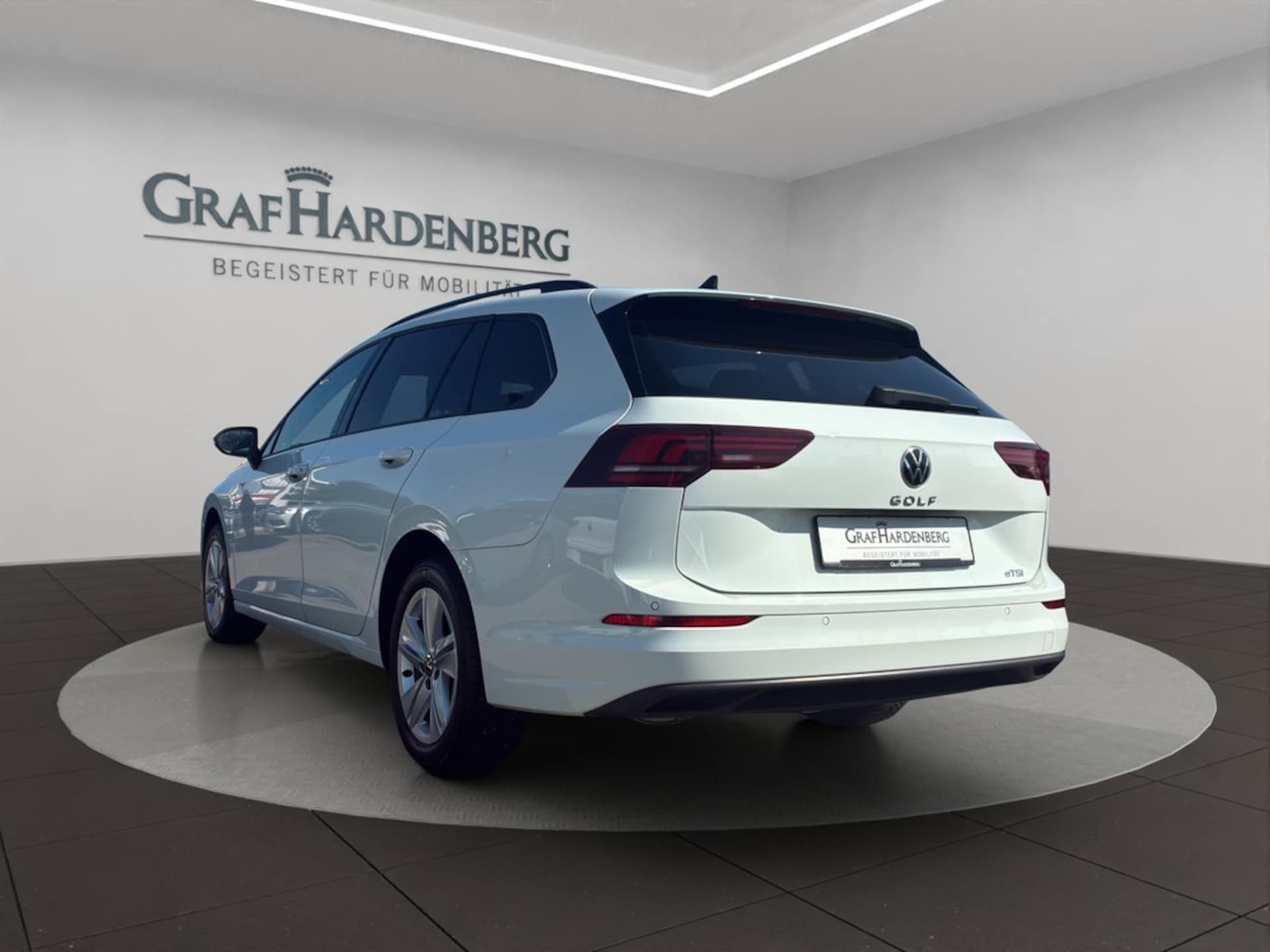 Volkswagen Golf Variant Life