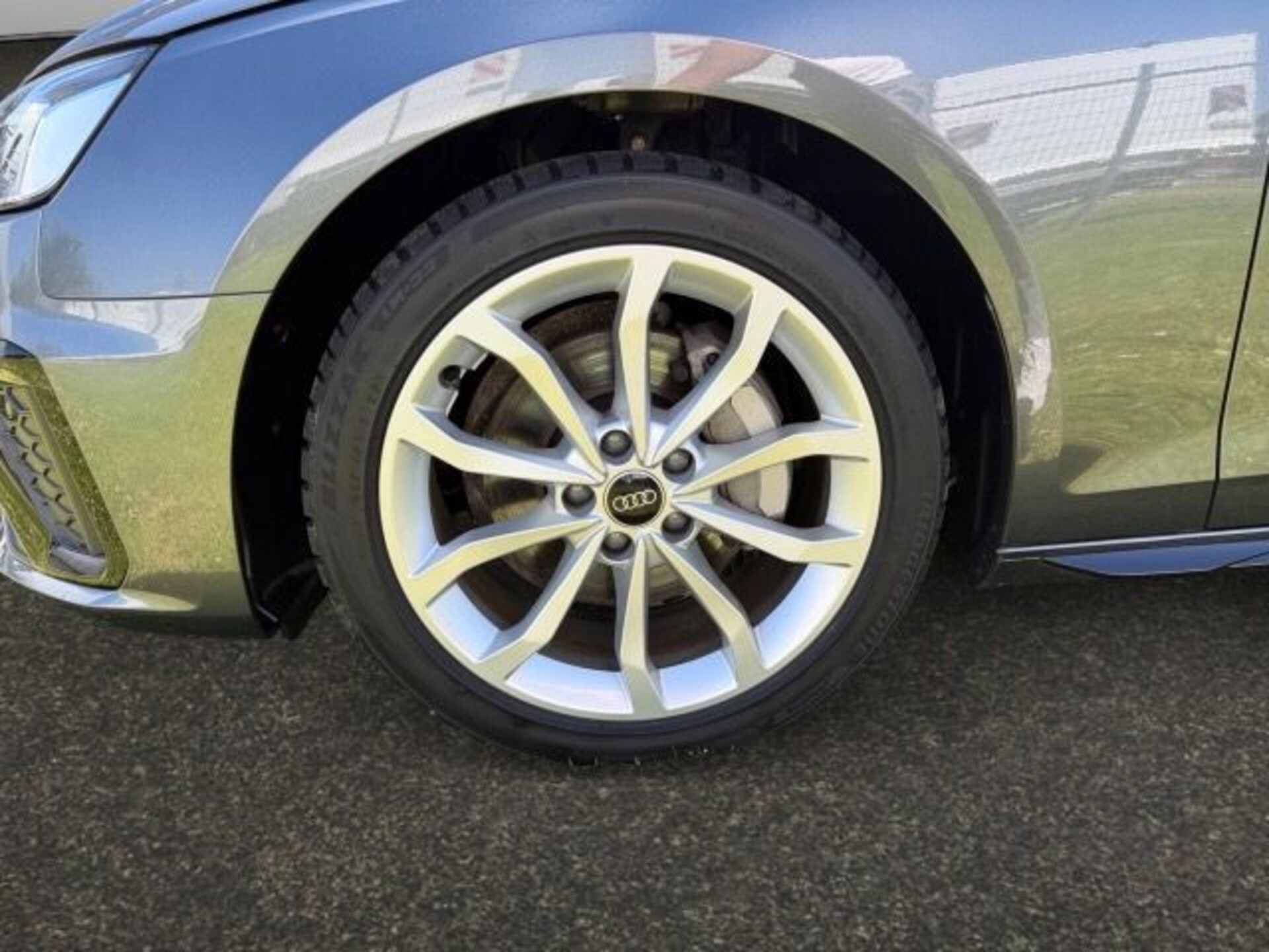 Audi A4 Avant S line
