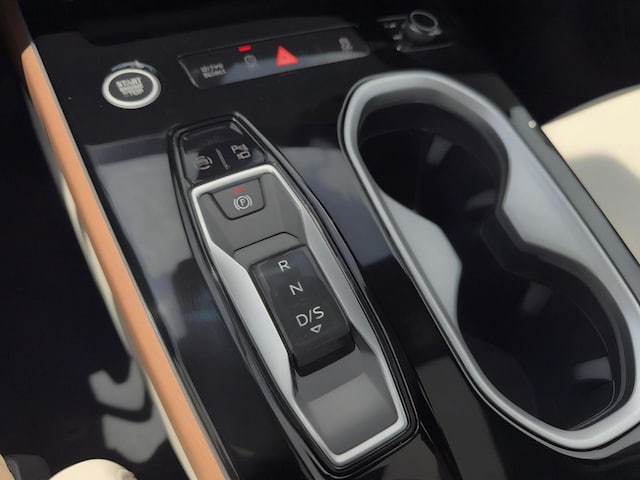 2026 Audi A6 Premium Plus - Photo 25