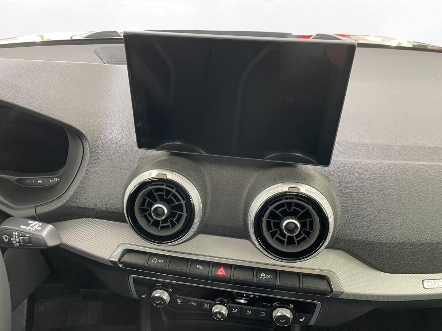 Bild über Audi Q2 advanced 35 TFSI S tronic - für weitere Informationen kontaktieren Sie den Audi Partner