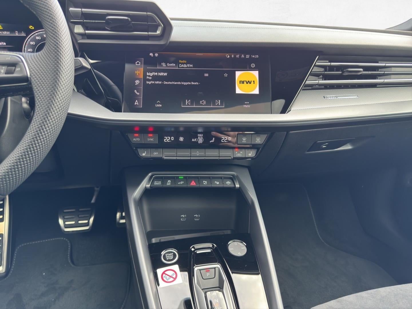 Bild über Audi A3 Sportback TFSI e S line 45 TFSI e S tronic - für weitere Informationen kontaktieren Sie den Audi Partner