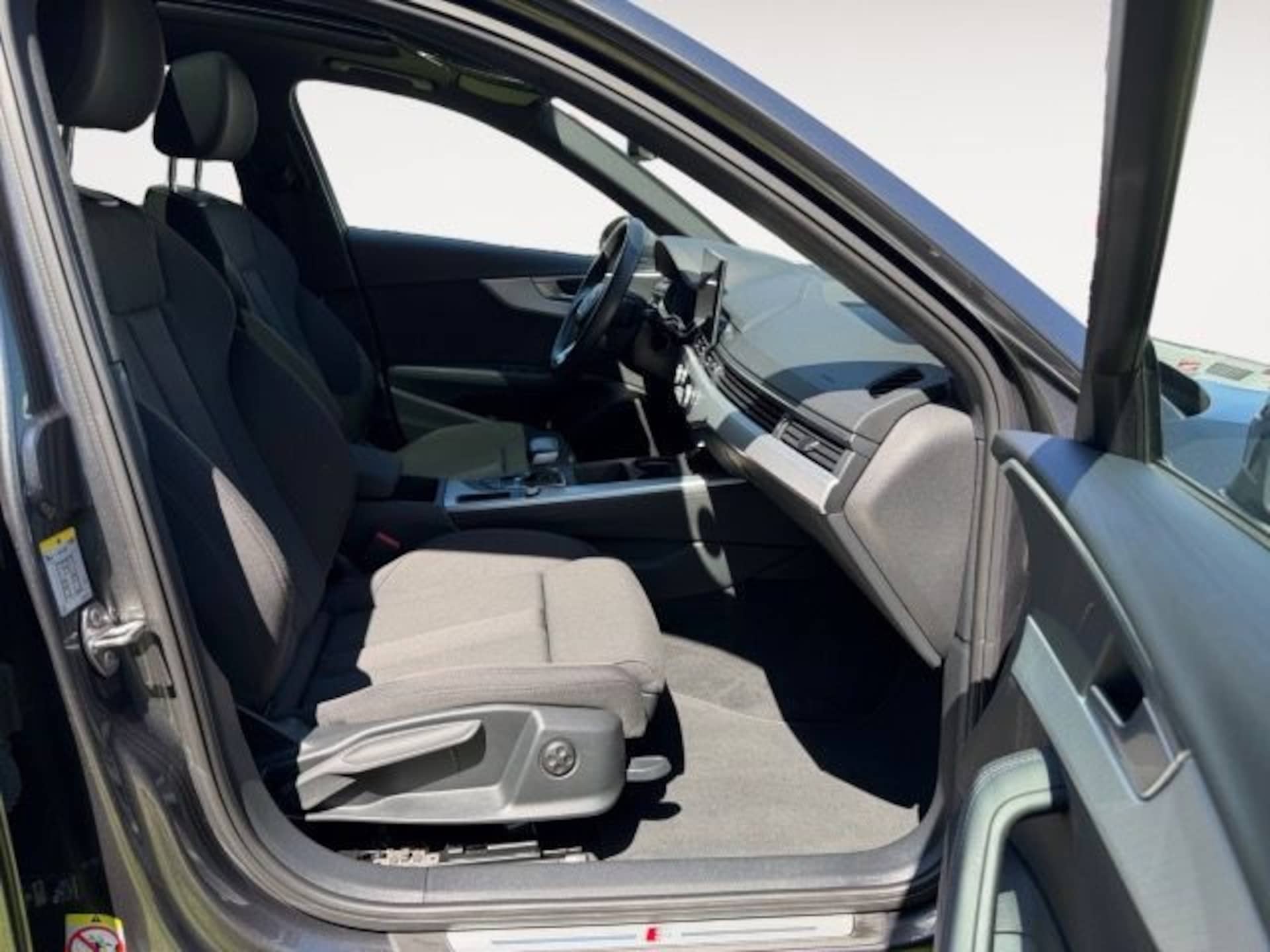 Audi A4 Avant S line