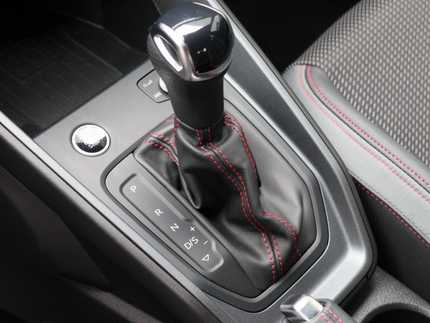 Bild über Audi A1 Sportback S line 35 TFSI S tronic - für weitere Informationen kontaktieren Sie den Audi Partner