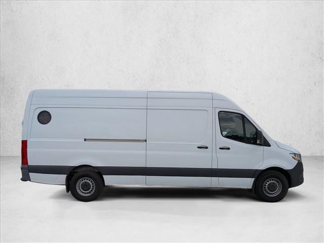 2021 Mercedes-Benz