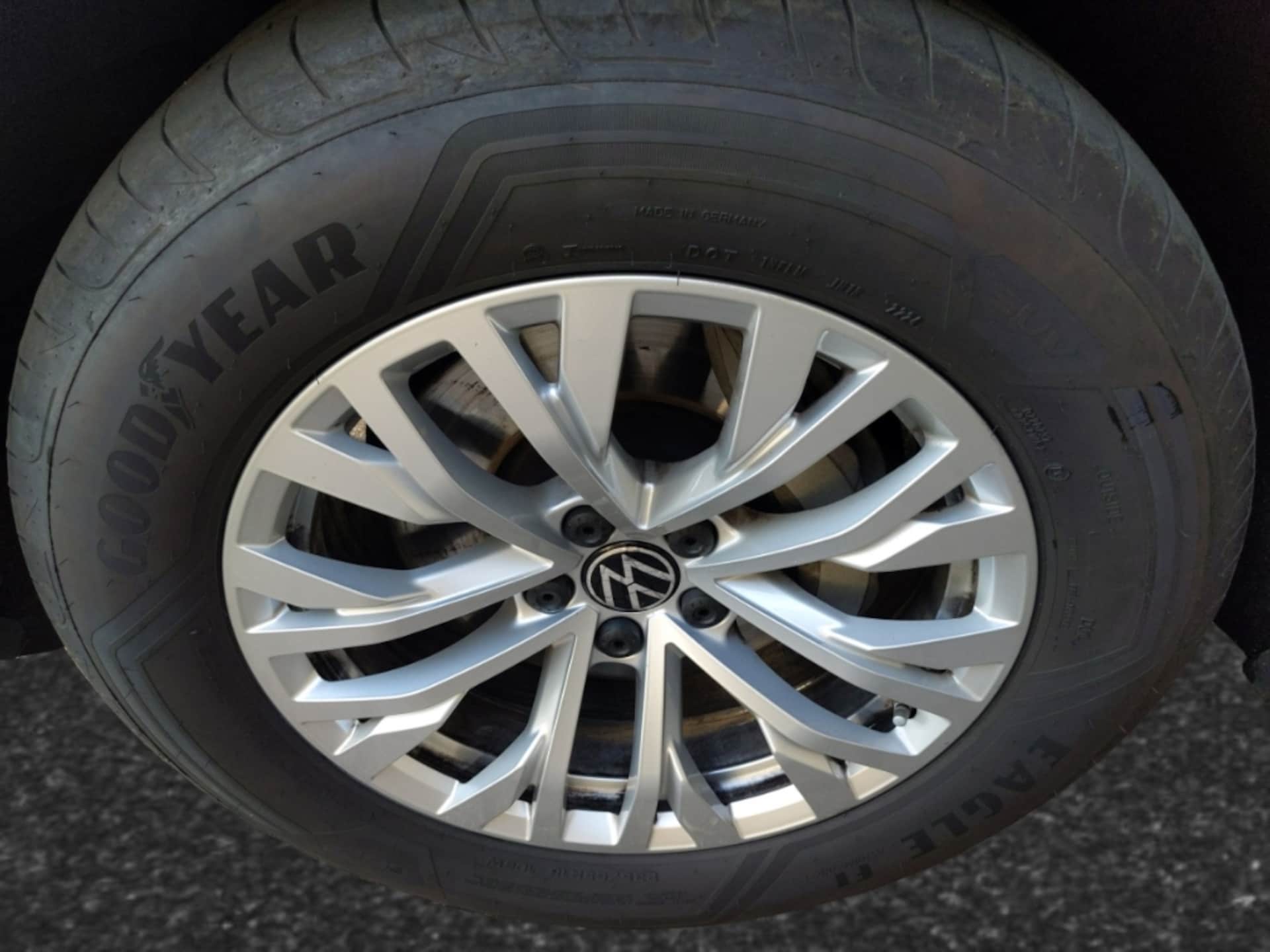 Volkswagen Touareg Basis-Modell