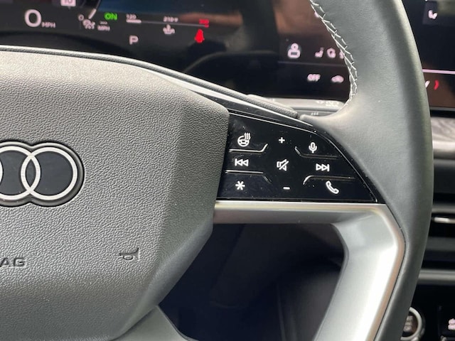 2025 Audi Q5 Premium - Photo 42