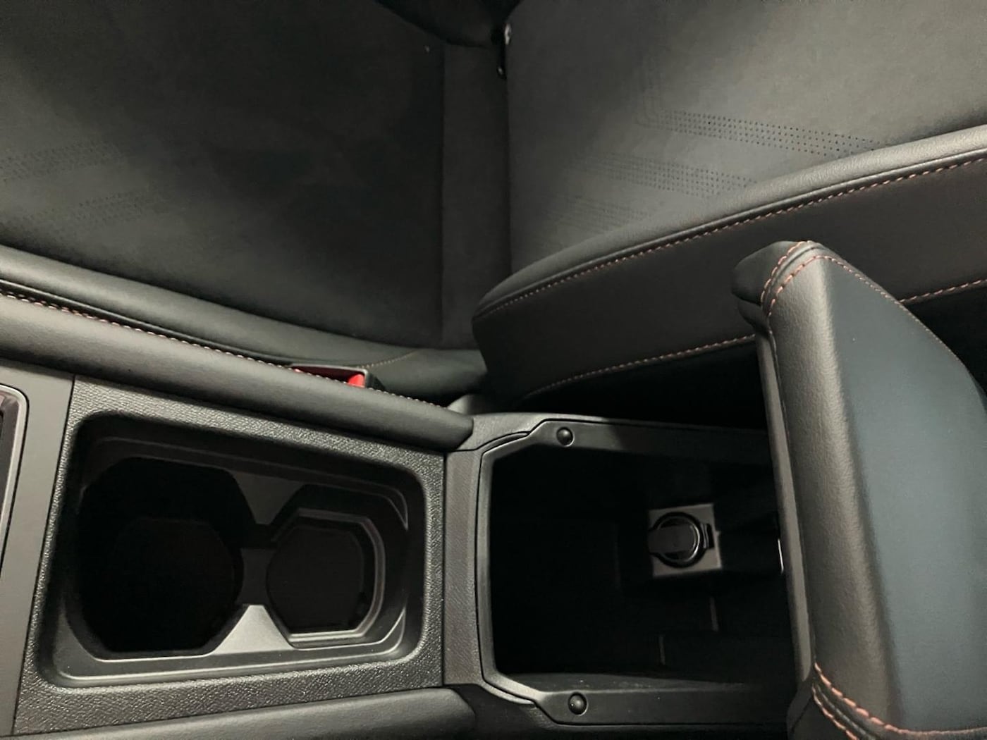 CUPRA Leon León 1.5 eTSI DSG 110 kW (150 CV) — photo 13