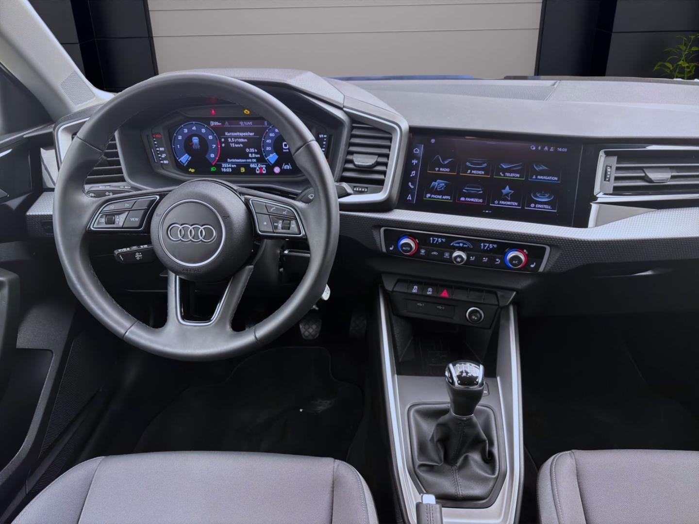 Bild über Audi A1 Sportback advanced 30 TFSI Schaltgetriebe - für weitere Informationen kontaktieren Sie den Audi Partner