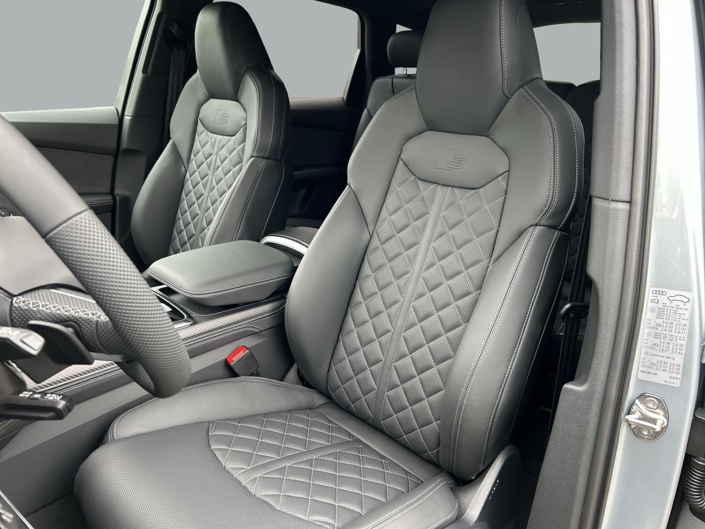 Bild über Audi Q7 SUV S line business TDI quattro 210 kW tiptronic - für weitere Informationen kontaktieren Sie den Audi Partner
