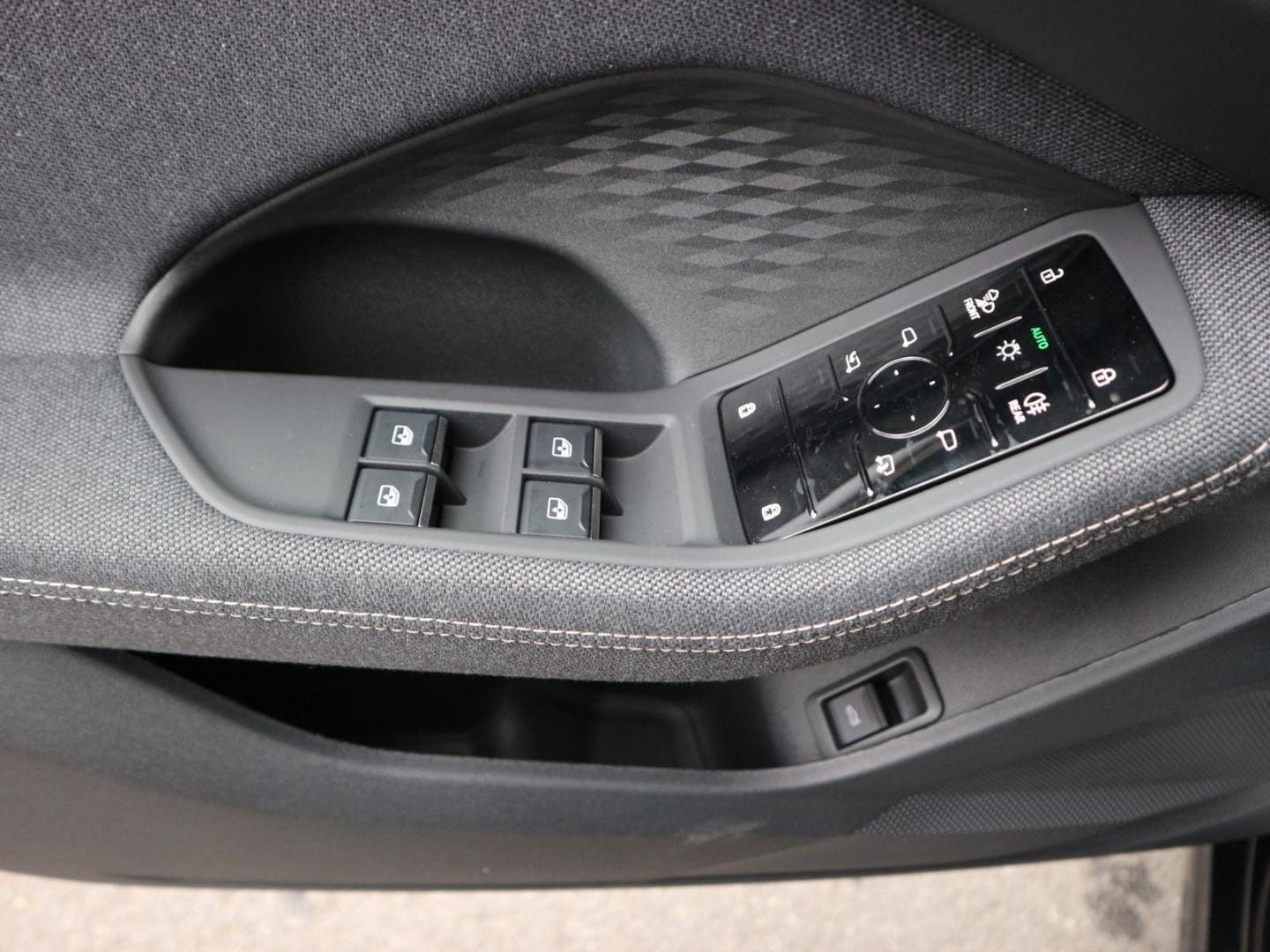 Bild über Audi A5 Avant TDI 150 kW S tronic - für weitere Informationen kontaktieren Sie den Audi Partner