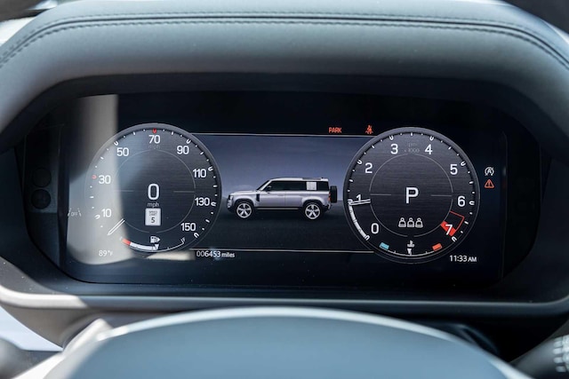 2025 Land Rover Defender S - Photo 17