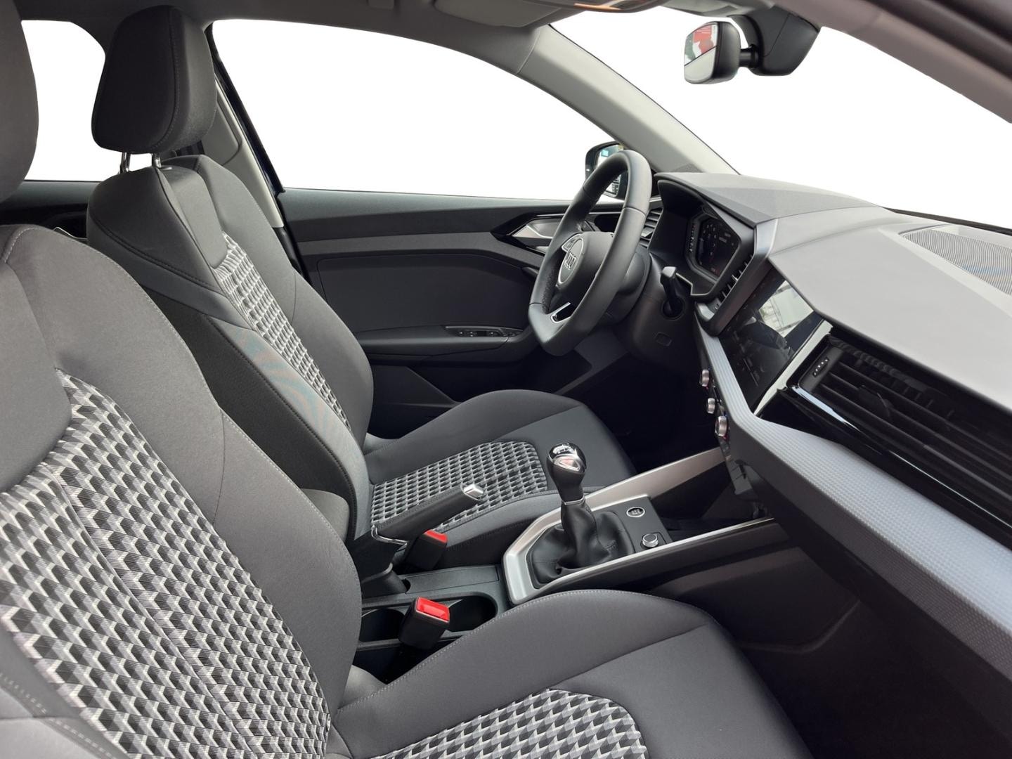 Bild über Audi A1 Sportback advanced 30 TFSI Schaltgetriebe - für weitere Informationen kontaktieren Sie den Audi Partner
