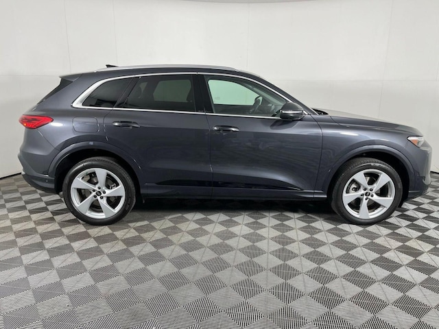 2025 Audi Q5 Premium Plus - Photo 9