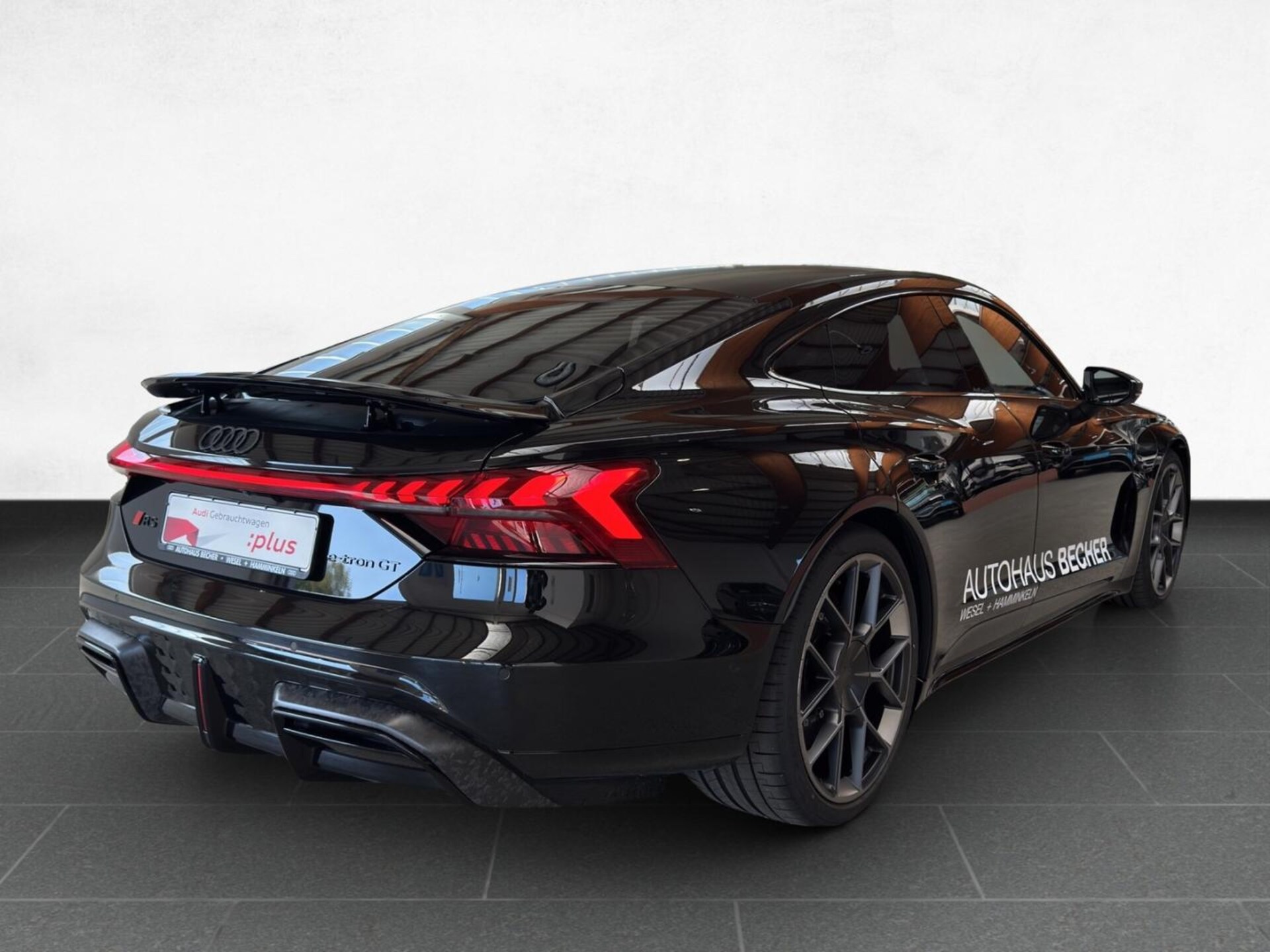 Audi RS e-tron GT performance