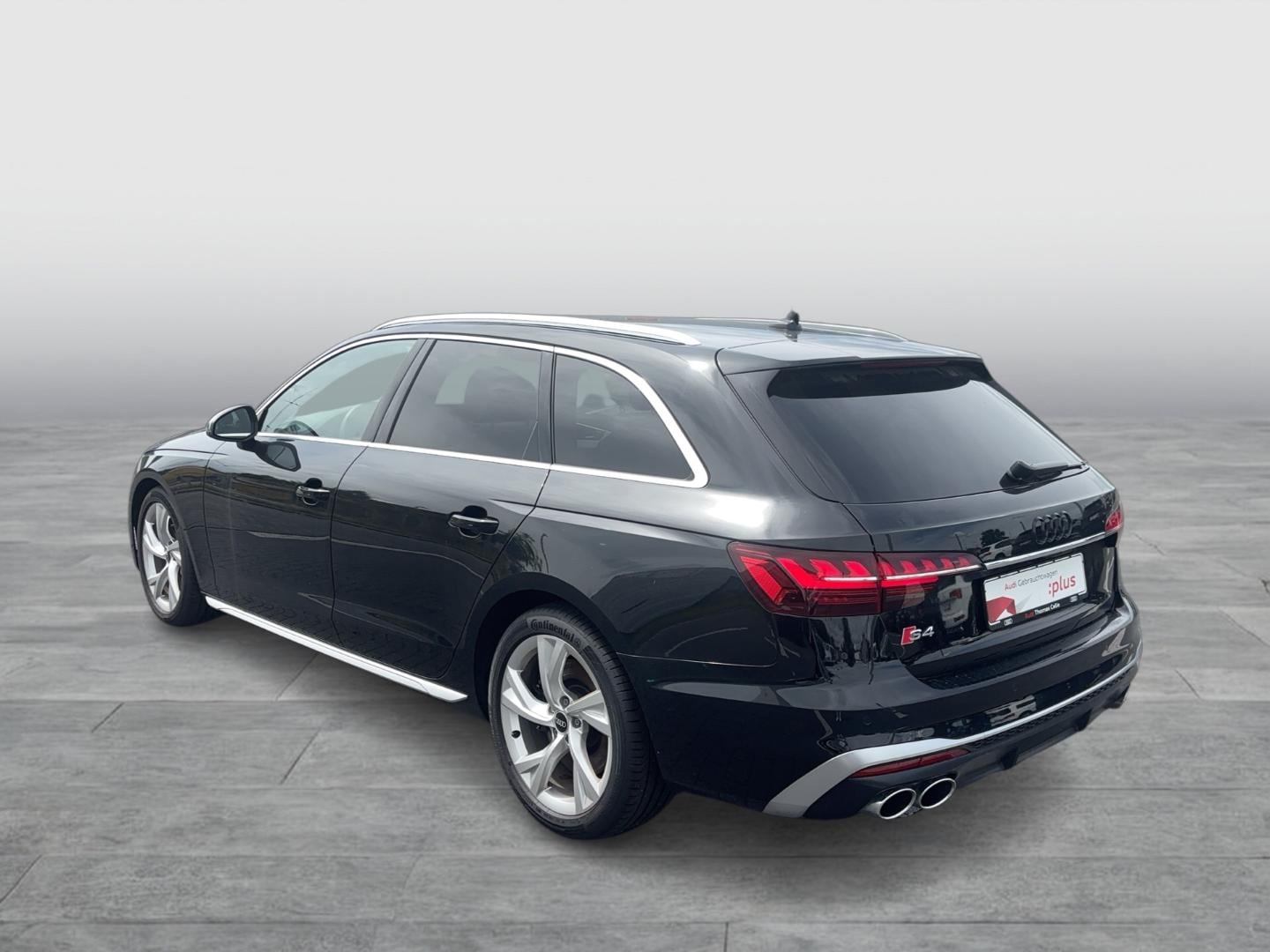 Bild über Audi S4 Avant TDI quattro tiptronic - für weitere Informationen kontaktieren Sie den Audi Partner