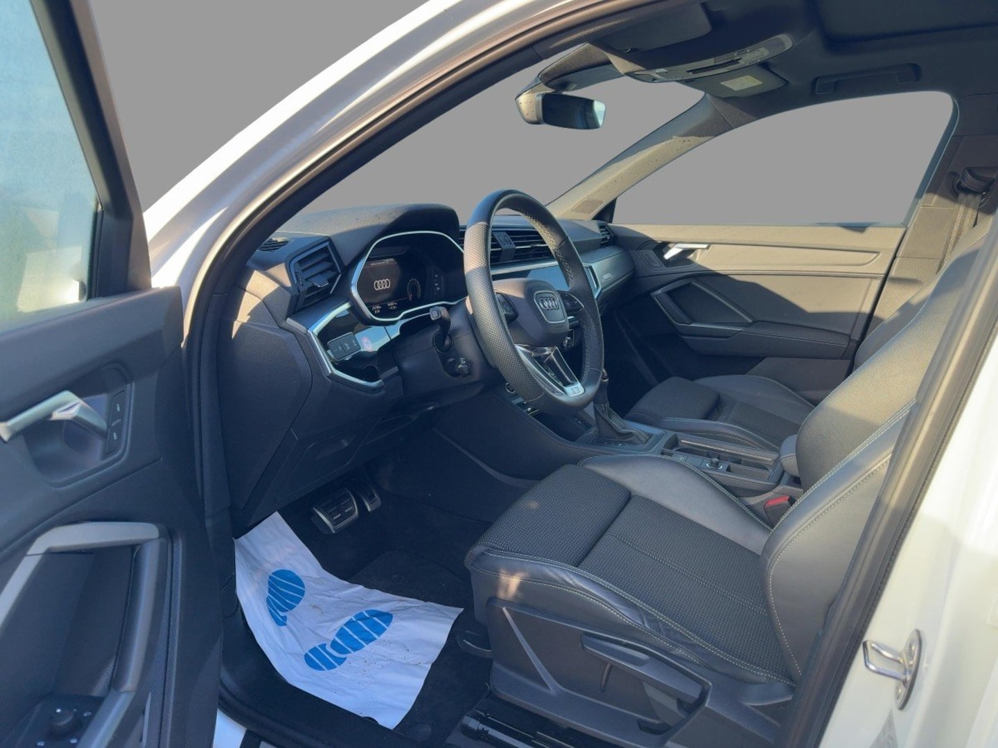 Bild über Audi Q3 Sportback S line 35 TFSI S tronic - für weitere Informationen kontaktieren Sie den Audi Partner
