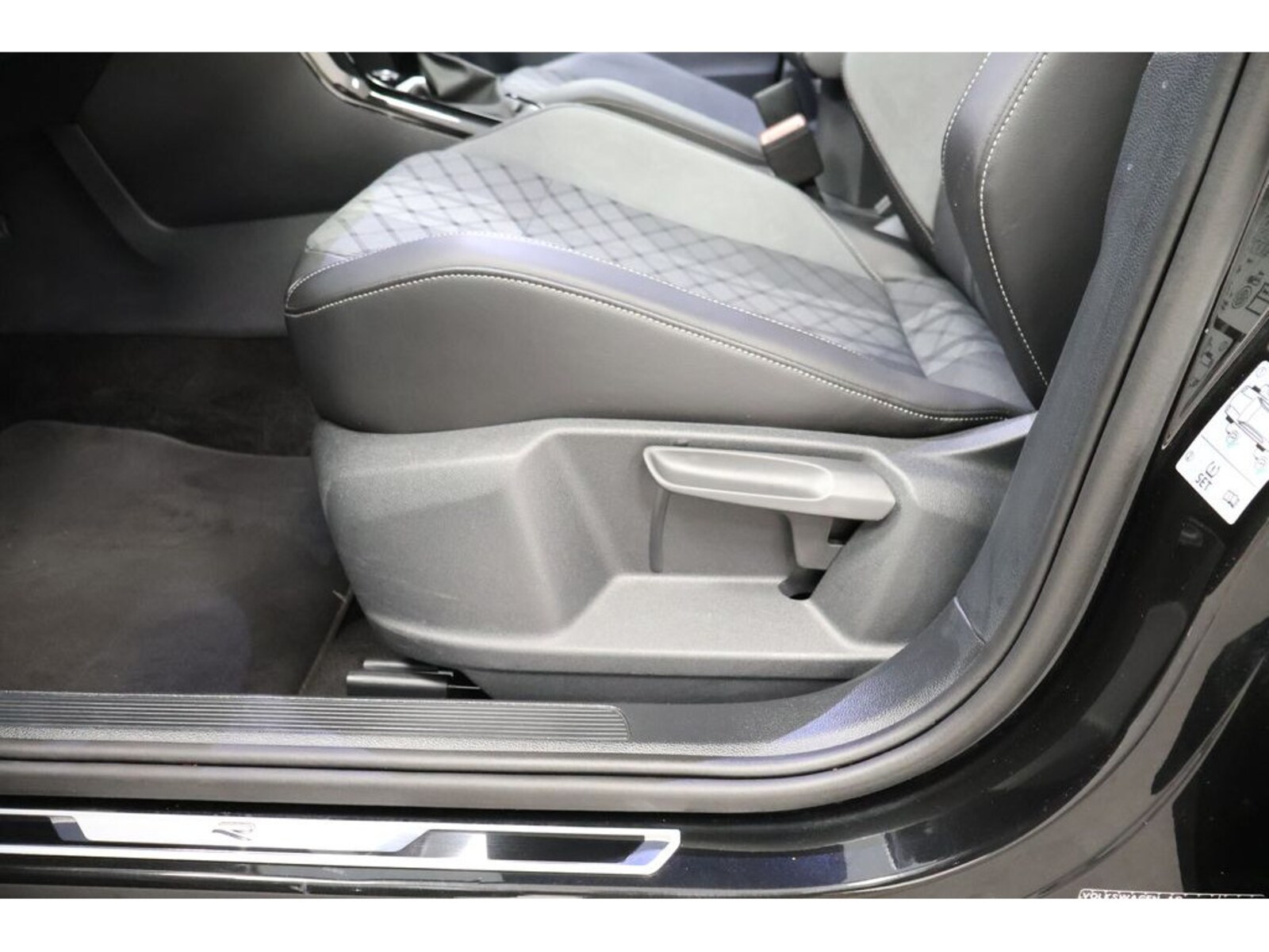 Volkswagen T-Roc – Bild 22