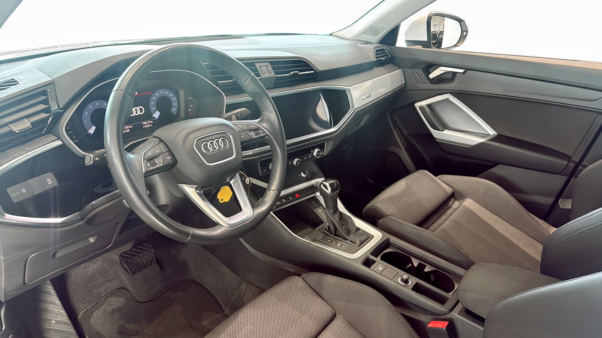 Bild som visar&nbsp;Audi Q3&nbsp;Q3 35 TFSI Proline advanced 150 hk S tronic - för mer information kontakta din Audi Partner