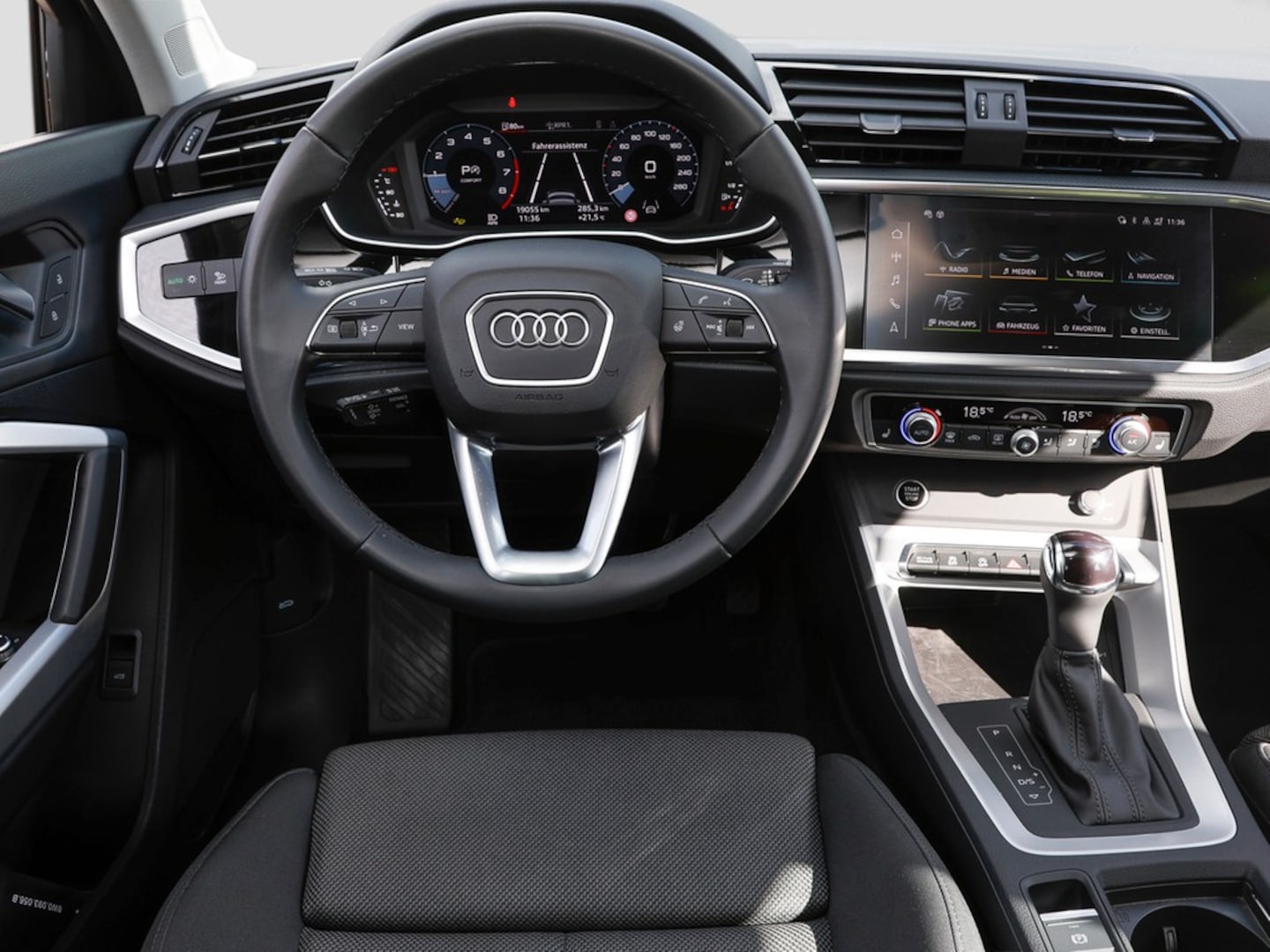 Bild über Audi Q3 Sportback TFSI 110 kW S tronic - für weitere Informationen kontaktieren Sie den Audi Partner