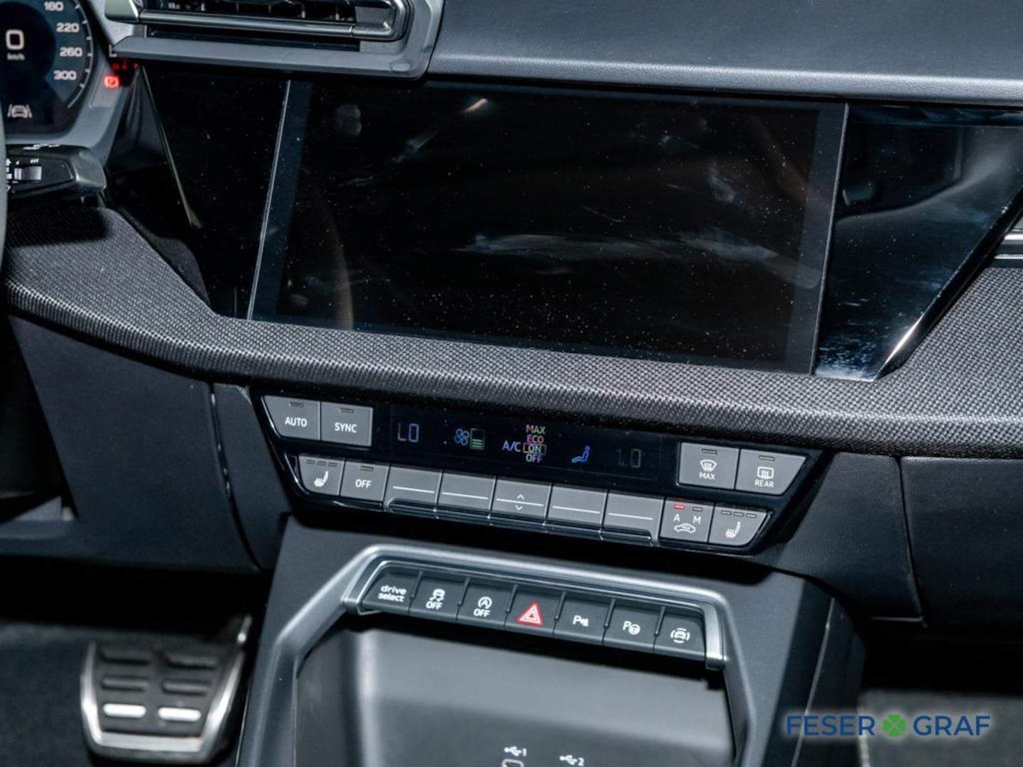 Bild über Audi S3 Limousine TFSI quattro S tronic - für weitere Informationen kontaktieren Sie den Audi Partner