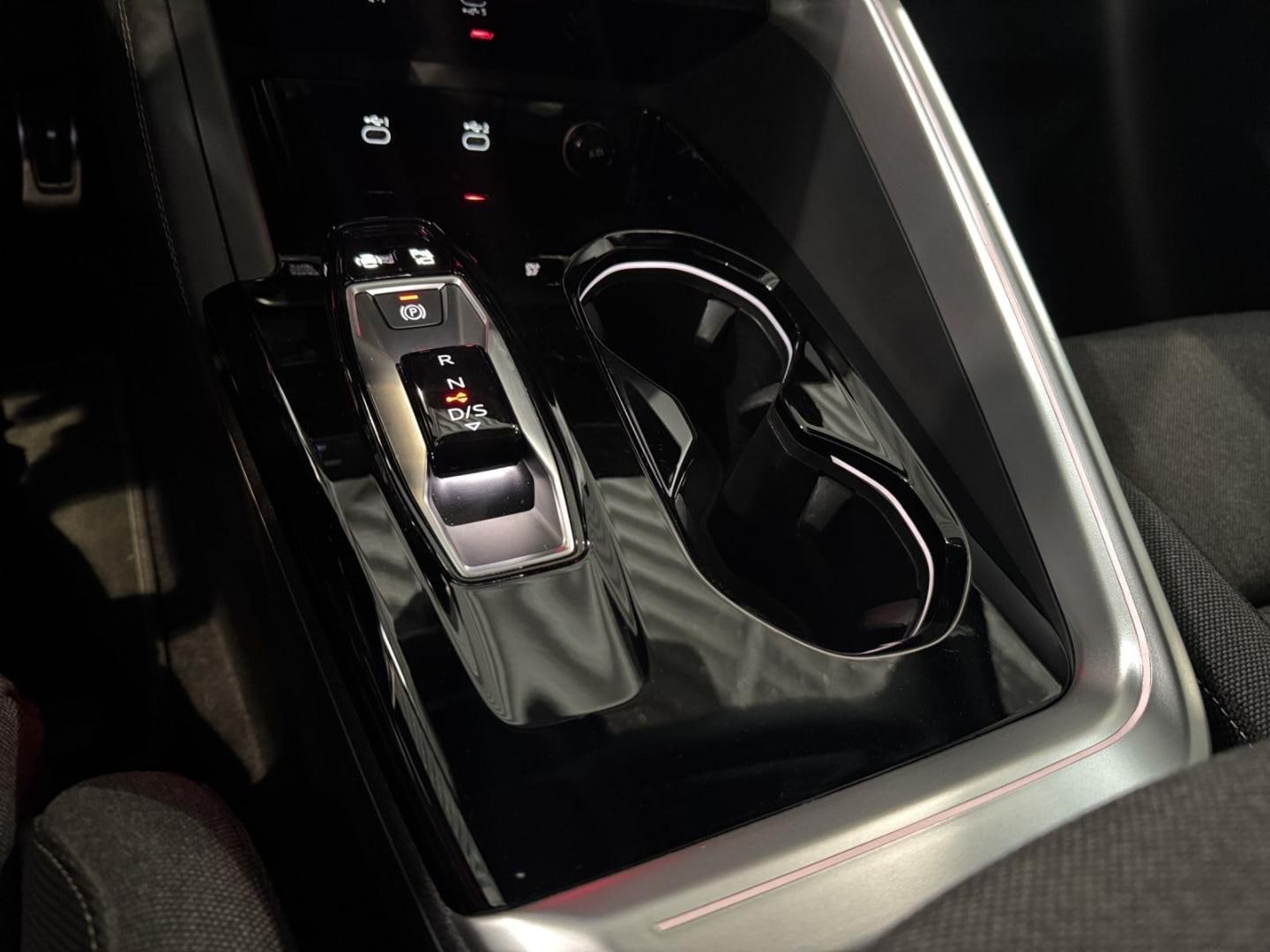 Bild über Audi Q5 SUV TFSI 150 kW S tronic - für weitere Informationen kontaktieren Sie den Audi Partner