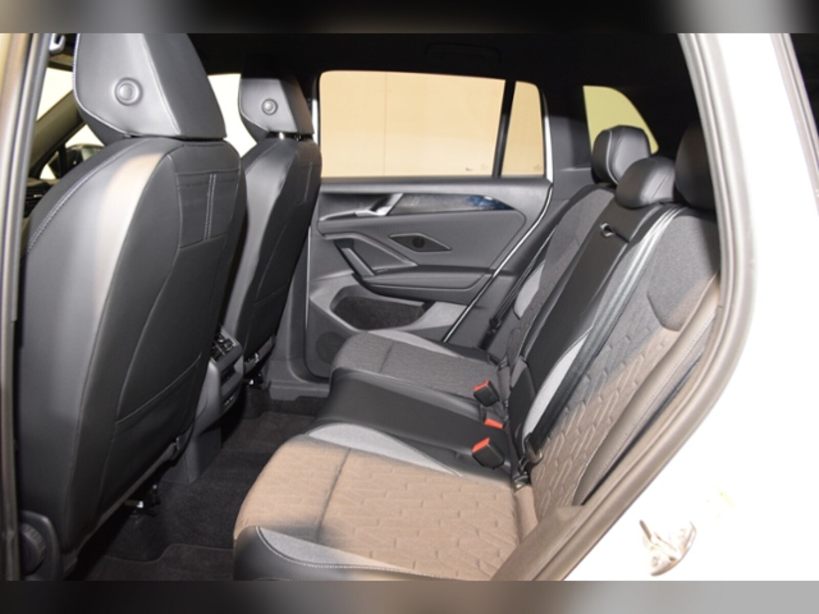 Volkswagen Tiguan – Bild 9