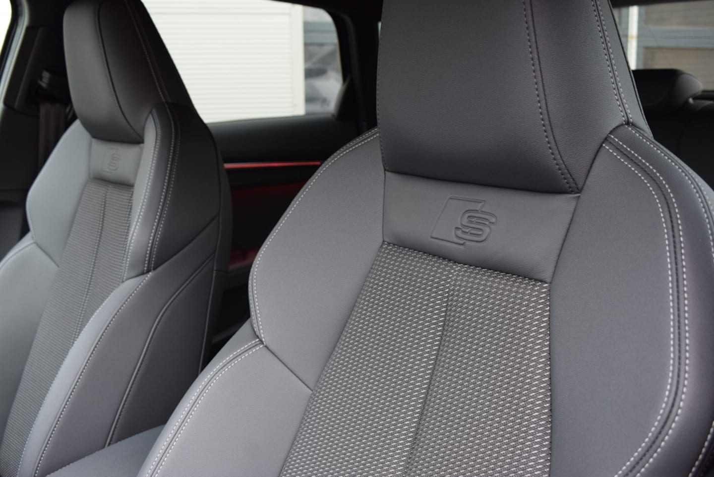 Bild über Audi A3 Sportback S line 35 TFSI S tronic - für weitere Informationen kontaktieren Sie den Audi Partner