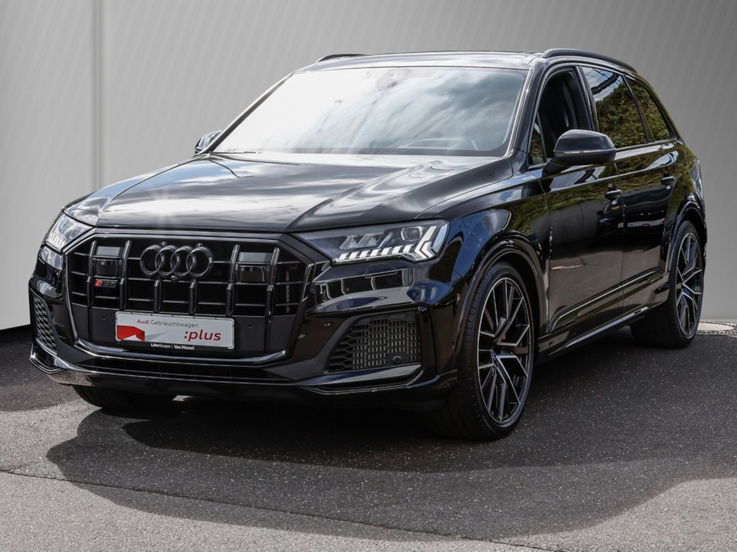 Bild über Audi SQ7 competition plus TFSI quattro tiptronic - für weitere Informationen kontaktieren Sie den Audi Partner
