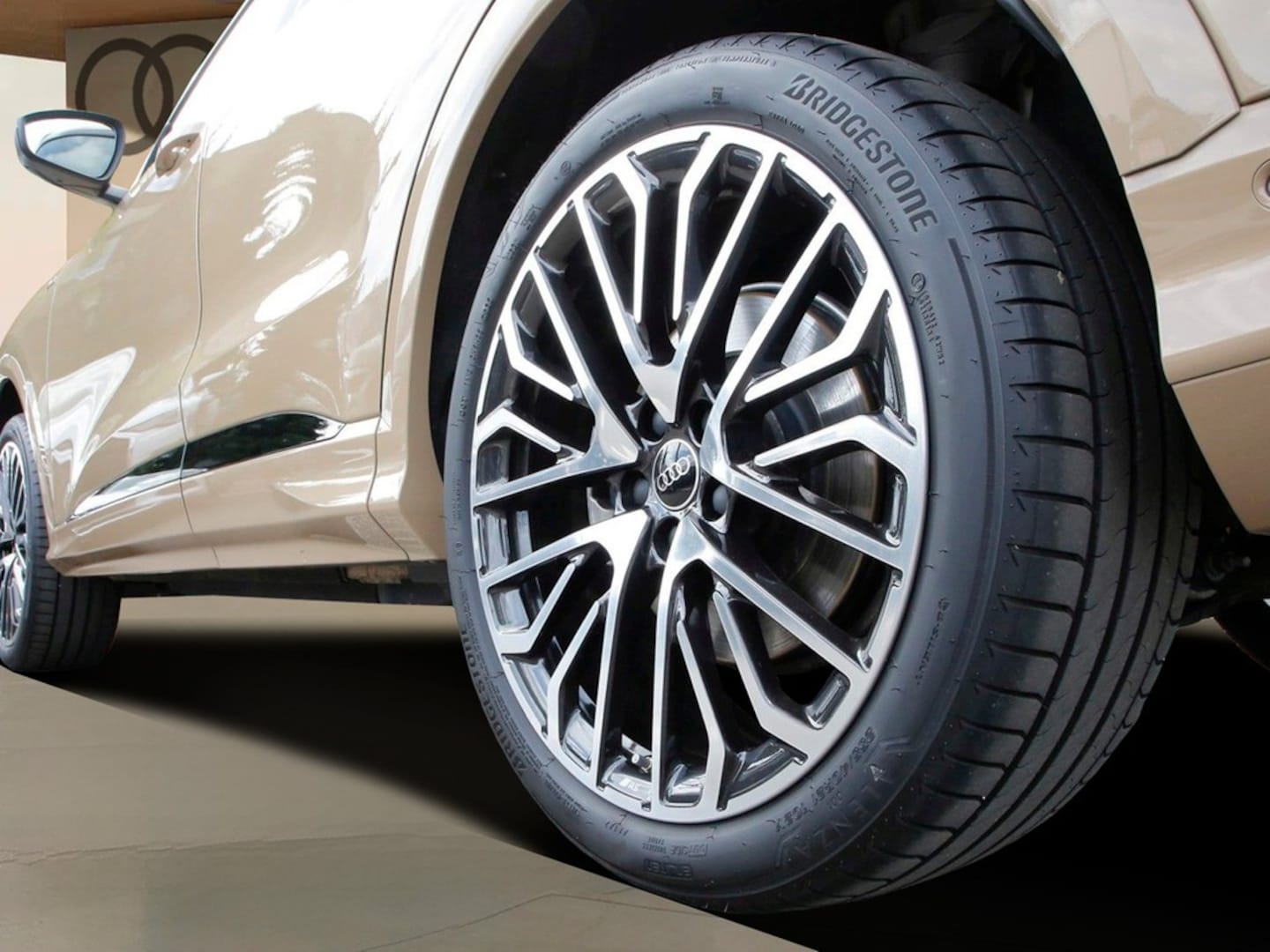 Bild über Audi Q5 Sportback TFSI quattro 150 kW S tronic - für weitere Informationen kontaktieren Sie den Audi Partner